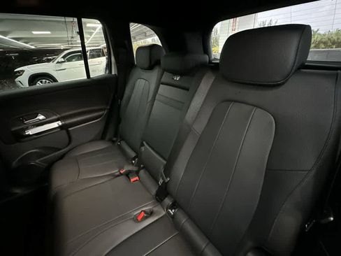 Used 2023 Mercedes-Benz GLB 250 GLB 250 image 22