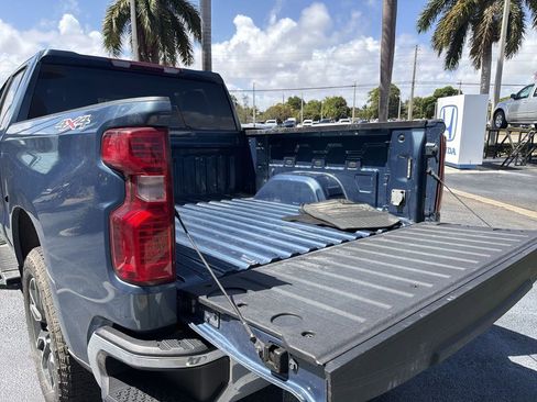 Used 2024 Chevrolet Silverado 1500 LT AWD/4WD image 27