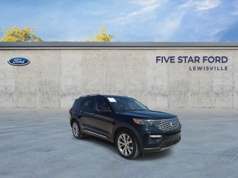Used 2022 Ford Explorer Platinum w/ Equipment Group 601A AWD/4WD image 2