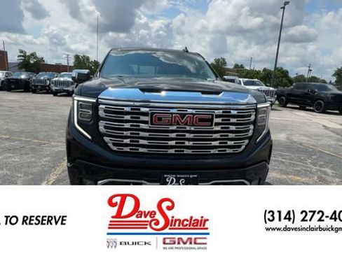 New 2026 GMC Sierra 1500 Denali w/ Denali Reserve Package AWD/4WD image 3