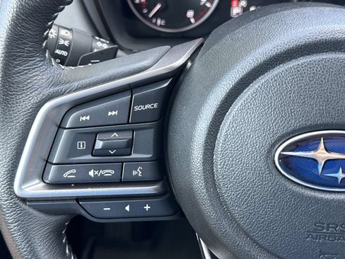 Used 2025 Subaru Outback Premium AWD/4WD image 19