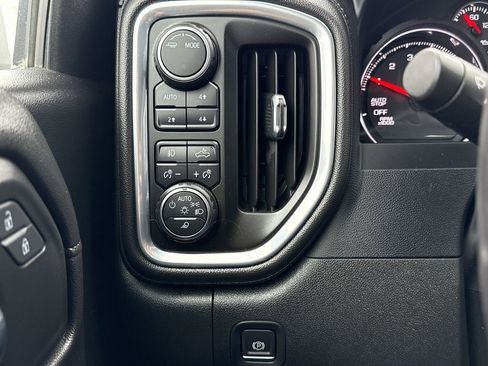 Used 2022 Chevrolet Silverado 1500 RST image 16