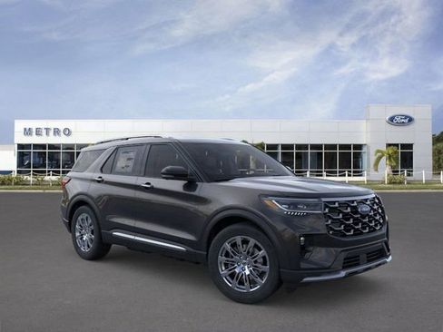 New 2026 Ford Explorer Platinum image 7