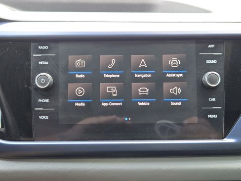 Used 2023 Volkswagen Taos SE image 20