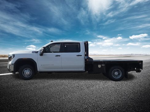 New 2026 GMC Sierra 3500 Pro w/ Convenience Package AWD/4WD image 20