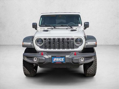 Used 2026 Jeep Wrangler Unlimited Rubicon AWD/4WD image 2
