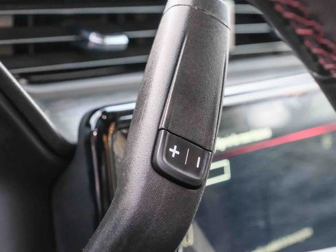 Used 2025 GMC Sierra 2500 AT4X AWD/4WD image 21