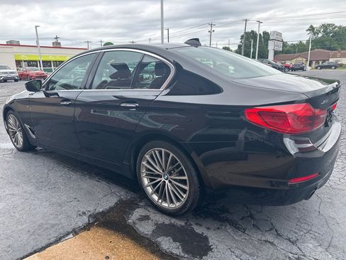 Used 2018 BMW 530i xDrive w/ Premium Package AWD/4WD image 3
