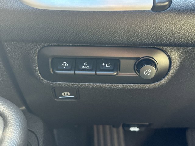 Used 2024 GMC Terrain SLT w/ Infotainment Package II AWD/4WD image 18