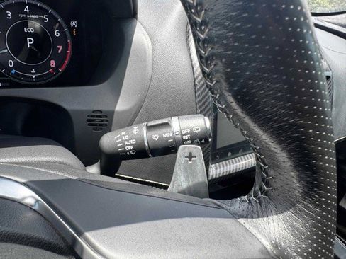 Used 2019 Jaguar F-PACE SVR image 26