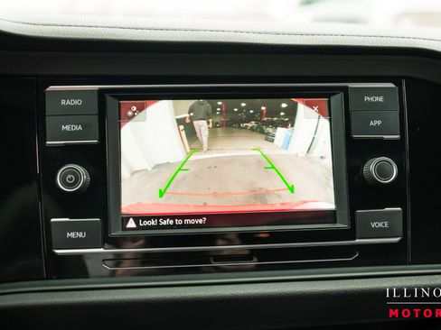 Used 2021 Volkswagen Jetta R-Line FWD image 22