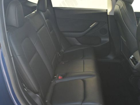 Used 2020 Tesla Model Y Long Range image 14