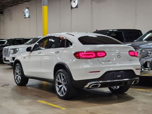 Used 2022 Mercedes-Benz GLC 300 4MATIC Coupe image 7
