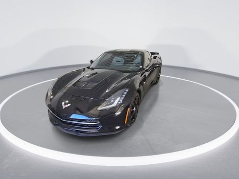 Used 2015 Chevrolet Corvette Stingray Coupe image 3