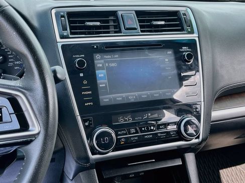 Used 2018 Subaru Outback 2.5i Limited AWD/4WD image 14