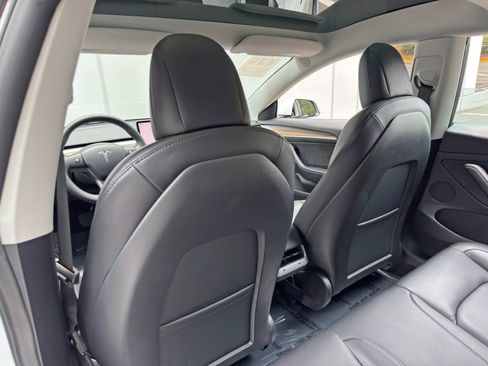 Used 2022 Tesla Model 3 Long Range AWD/4WD image 35