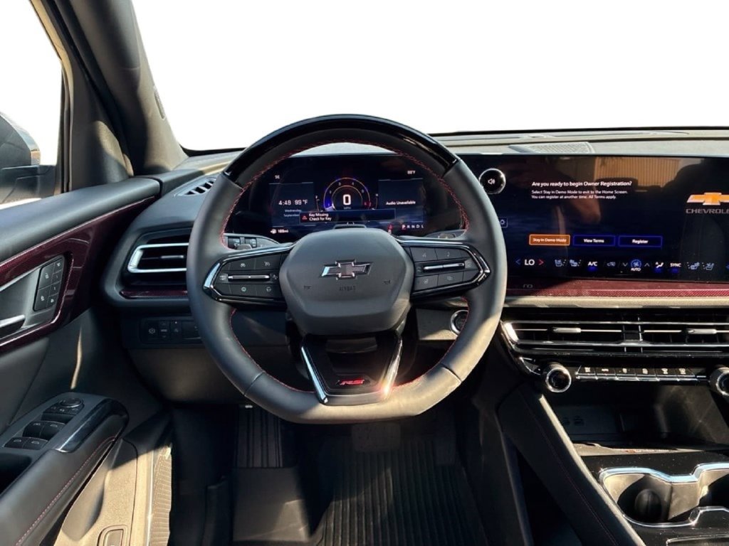 New 2027 Chevrolet Traverse RS w/ LPO, Floor Liner Package FWD image 18