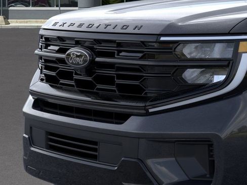 New 2025 Ford Expedition Max Platinum w/ Stealth Appearance Package image 17
