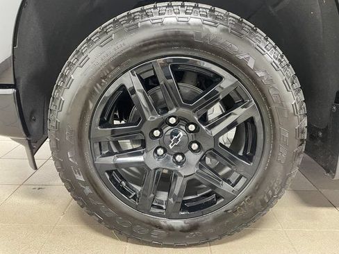 Used 2024 Chevrolet Silverado 1500 High Country w/ Midnight Edition AWD/4WD image 7