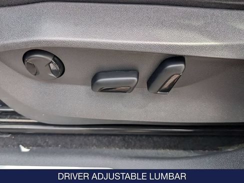 Certified 2023 Volkswagen Tiguan SE R-Line AWD/4WD image 15