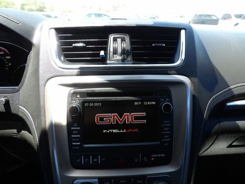 Used 2016 GMC Acadia Denali FWD image 18