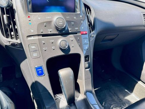 Used 2013 Chevrolet Volt Premium w/ Premium Trim Package image 17