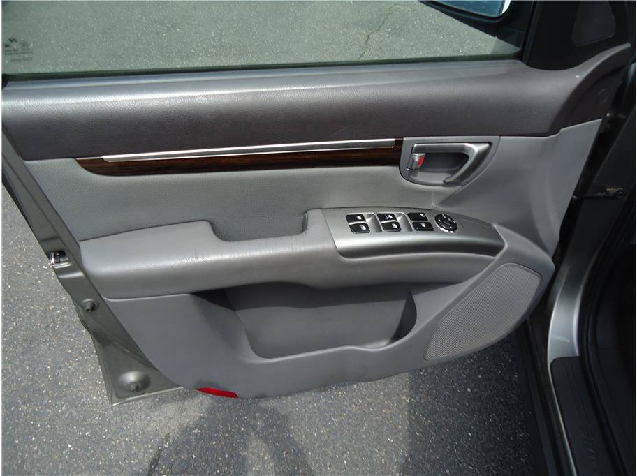 Used 2012 Hyundai Santa Fe GLS AWD/4WD image 11