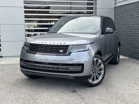 Used 2024 Land Rover Range Rover SE AWD/4WD image 1