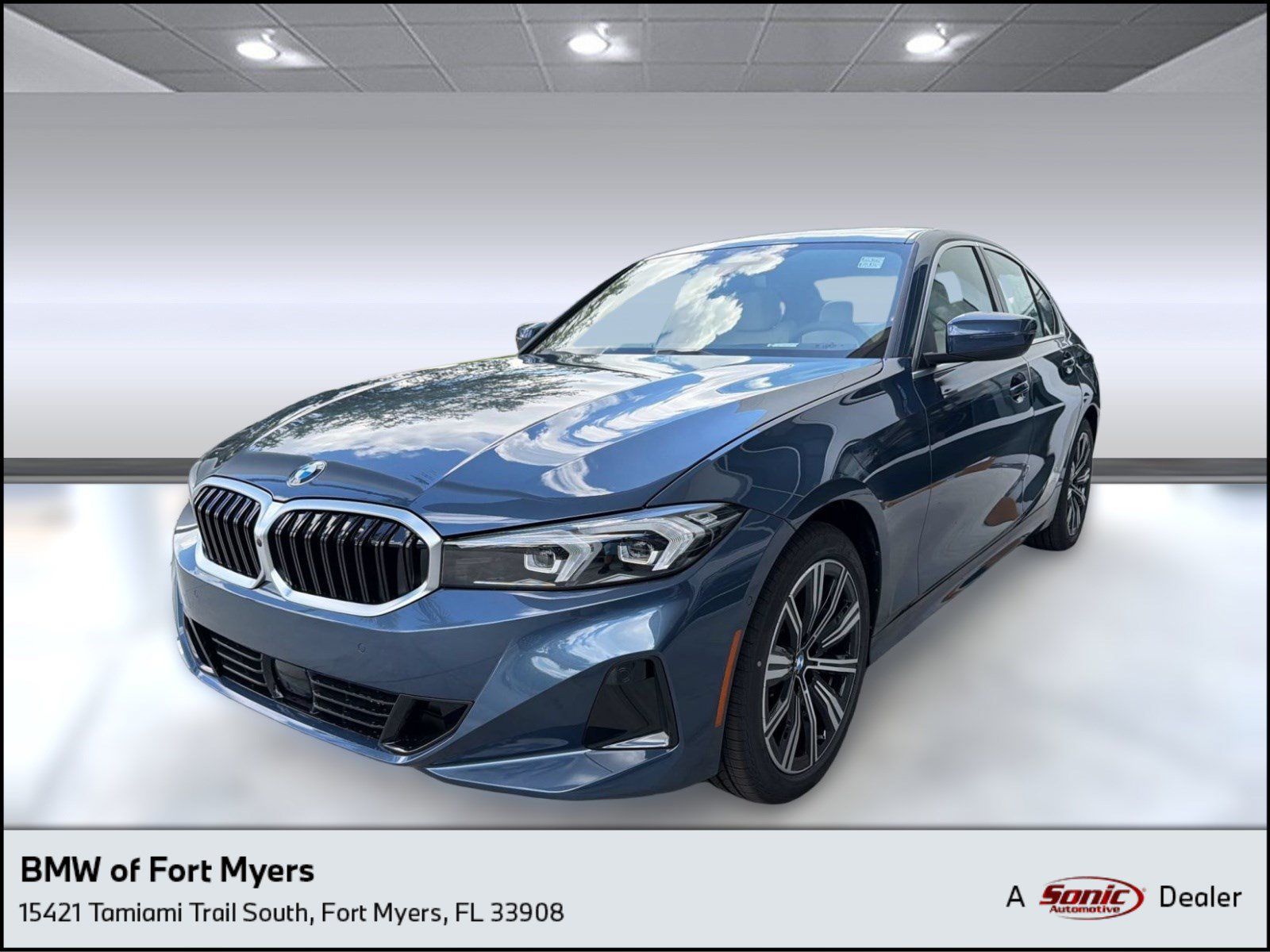 Used 2026 BMW 330i Sedan w/ Premium Package RWD image 1
