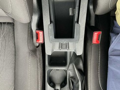 Used 2021 Ford EcoSport SE FWD image 35
