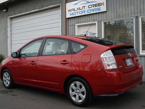 Used 2009 Toyota Prius Touring FWD image 18