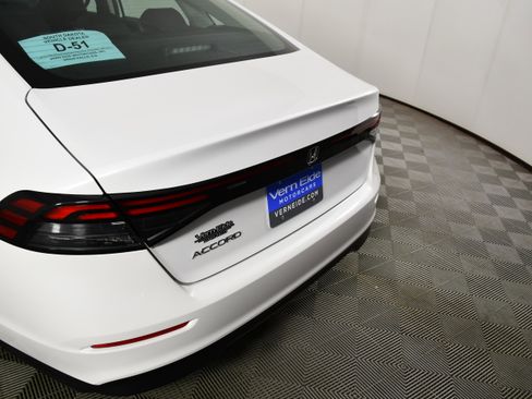 Certified 2025 Honda Accord SE image 15
