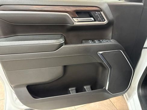 Used 2025 GMC Sierra 1500 SLT RWD image 22