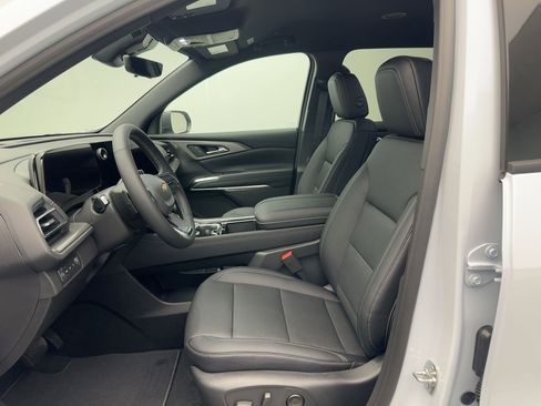 New 2026 Chevrolet Traverse LT w/ Driver Confidence Package image 5