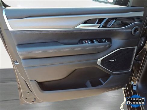 Used 2024 Jeep Wagoneer Series II image 20