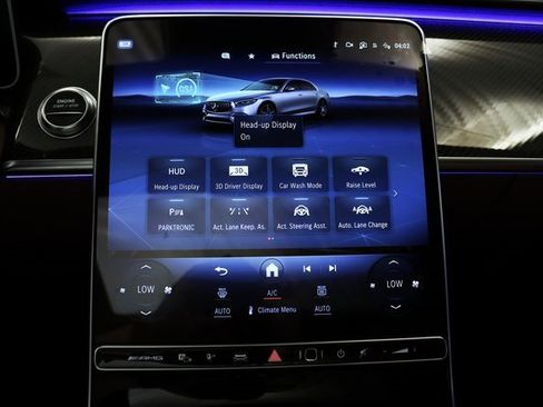 Used 2024 Mercedes-Benz S 63 AMG S w/ Carbon Fiber Exterior Package image 9