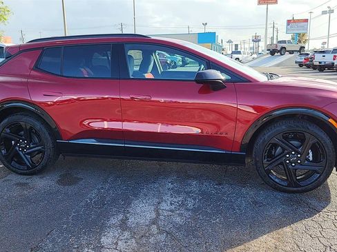 New 2025 Chevrolet Equinox EV RS image 9