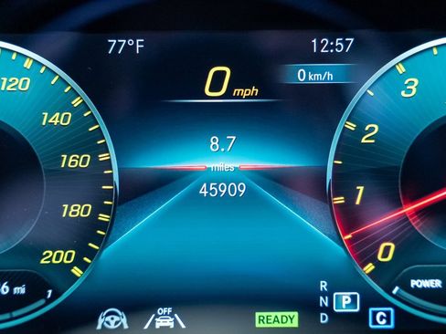 Used 2022 Mercedes-Benz E 53 AMG 4MATIC Sedan w/ Driver Assistance Package image 38