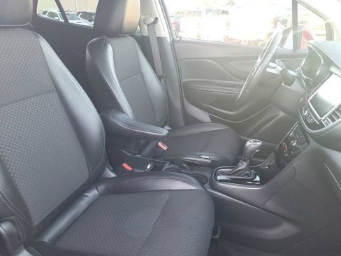 Used 2019 Buick Encore Preferred w/ Safety Package AWD/4WD image 5