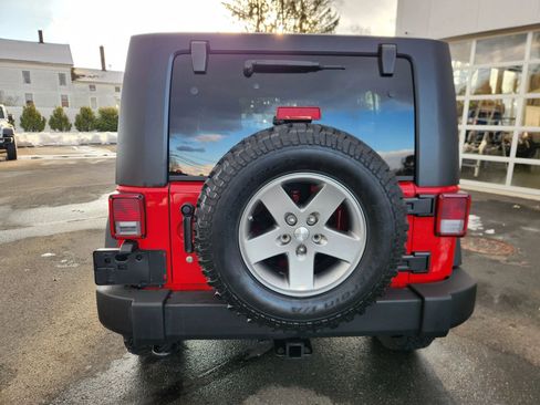 Used 2010 Jeep Wrangler Unlimited Rubicon w/ Trailer Tow Group image 12