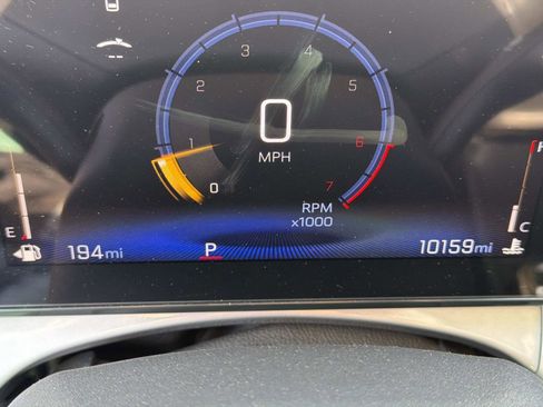 Certified 2025 Chevrolet Trax LT w/ Driver Confidence Package image 8