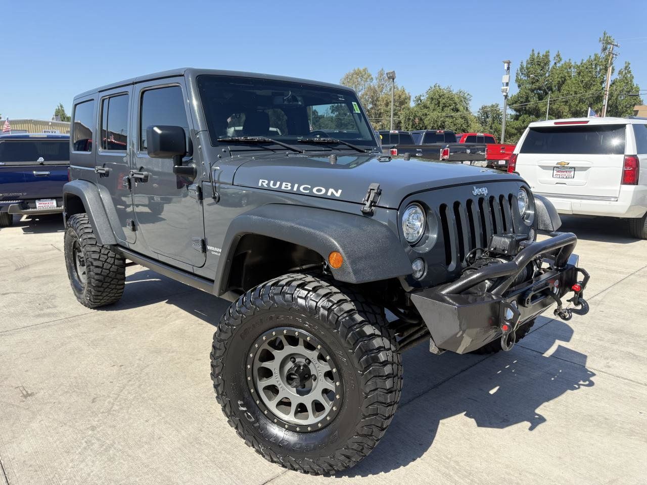 Used 2017 Jeep Wrangler Unlimited Rubicon w/ Cold Weather Group AWD/4WD image 1