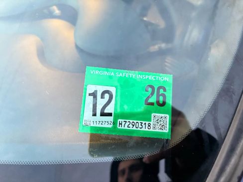 Used 2016 Nissan Juke SL image 36