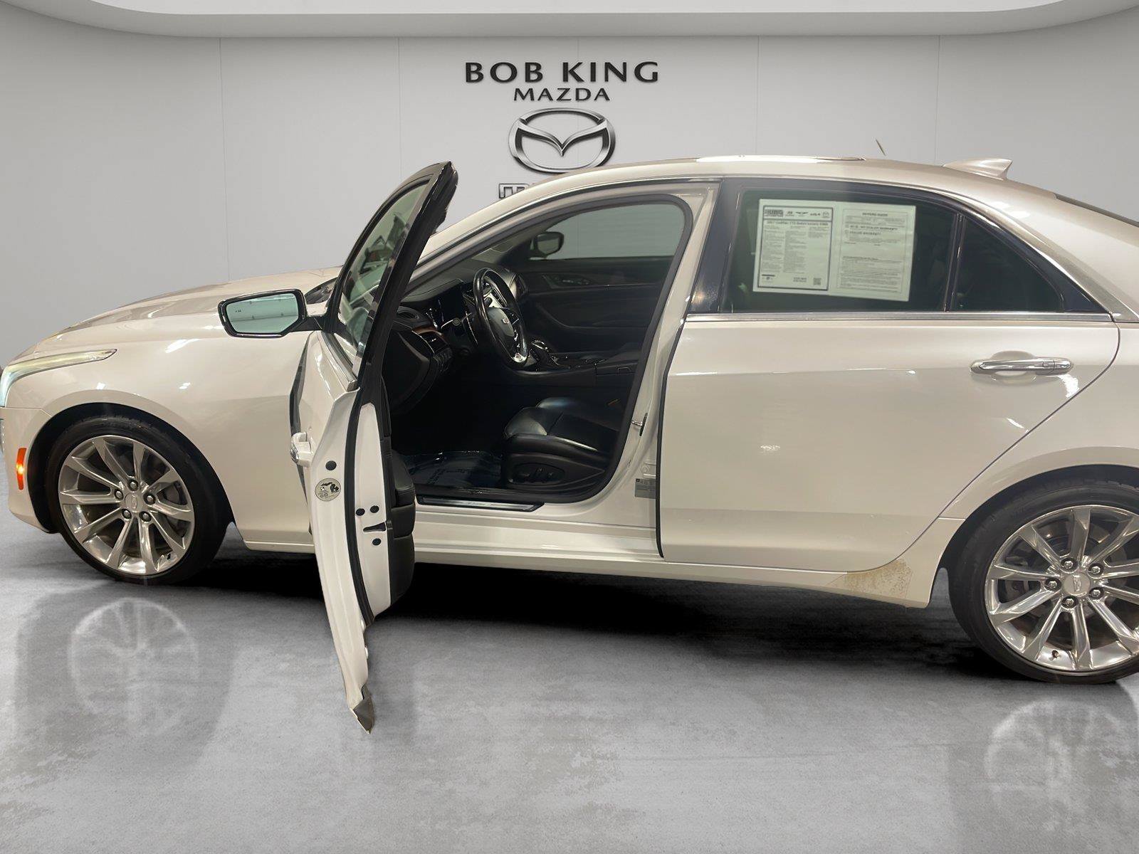Used 2017 Cadillac CTS Luxury RWD image 23