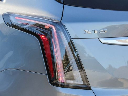 New 2026 Cadillac XT5 Sportv image 7