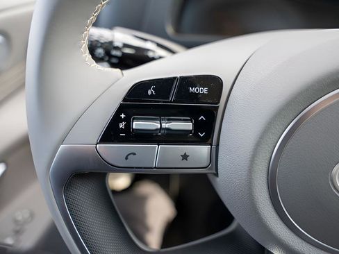 New 2025 Hyundai Elantra Sport FWD image 23