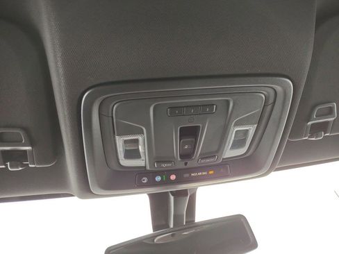 Used 2022 Chevrolet Silverado 3500 High Country image 22