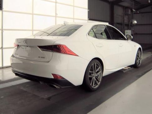 Used 2018 Lexus IS 300 F Sport w/ F Sport Package RWD image 3