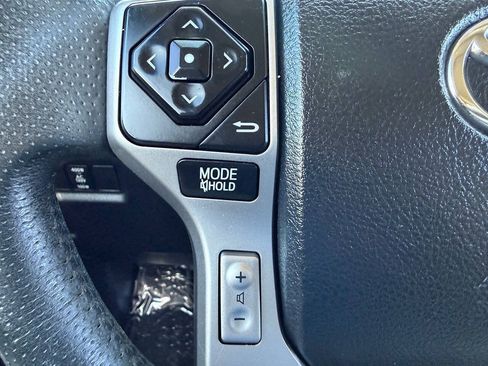 Used 2016 Toyota 4Runner Limited AWD/4WD image 36