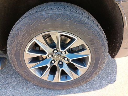 Used 2023 Chevrolet Tahoe Z71 w/ Luxury Package image 41